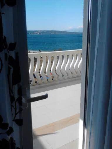 Karin Apartmani Hani Gornji Karin Εξωτερικό φωτογραφία